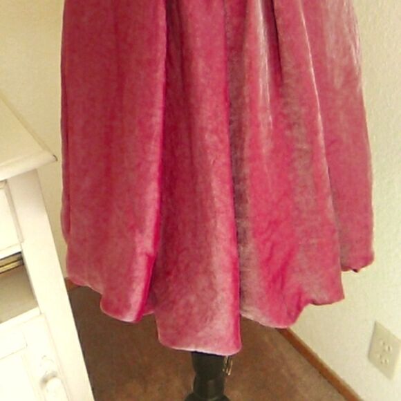 Max and Cleo Pink Short Formal - Picture 4 of 11